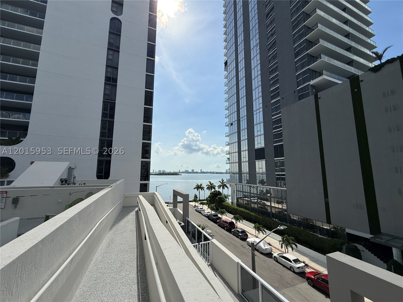601 NE 23rd St #707, Miami FL 33137