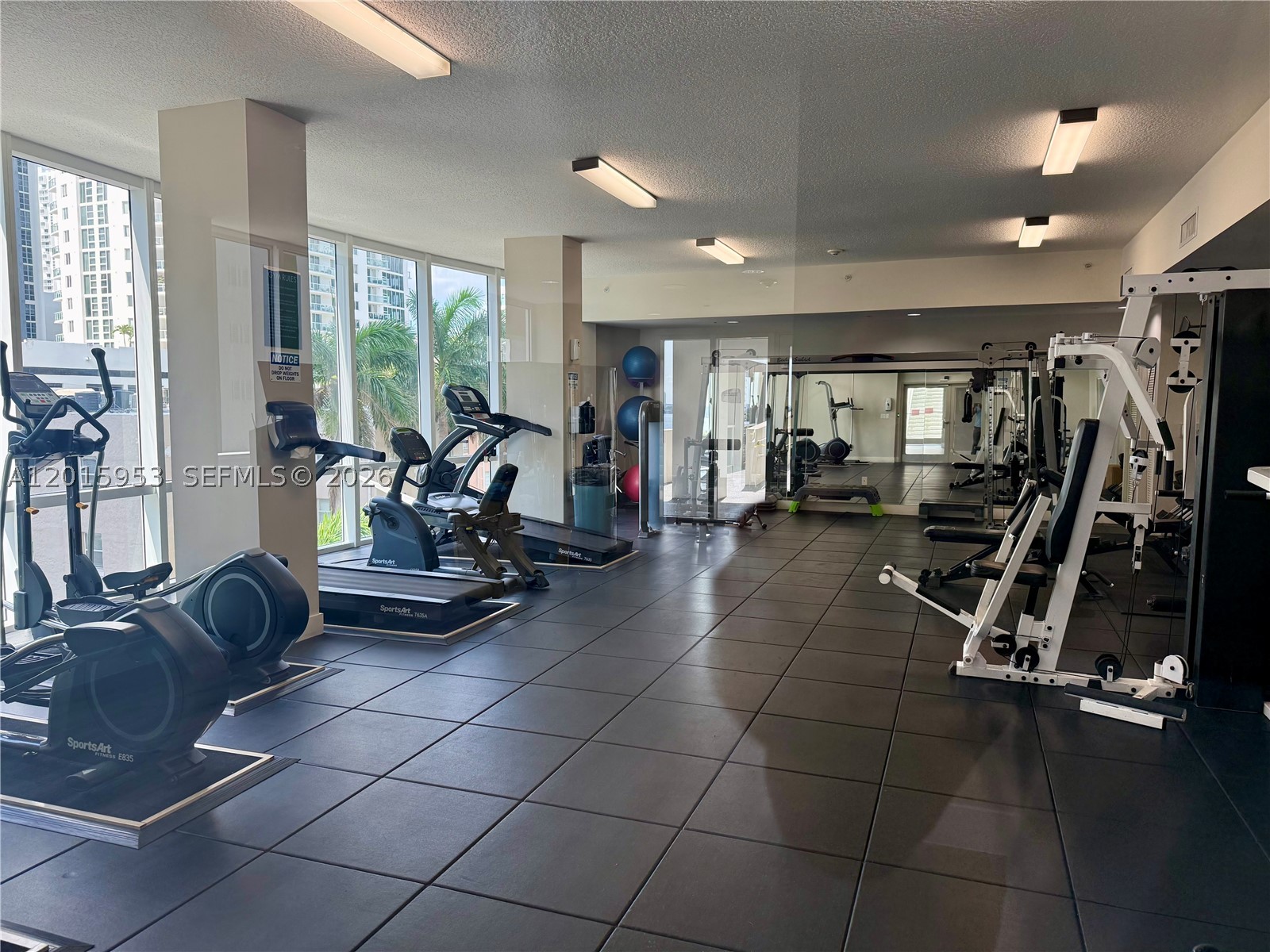 601 NE 23rd St #707, Miami FL 33137