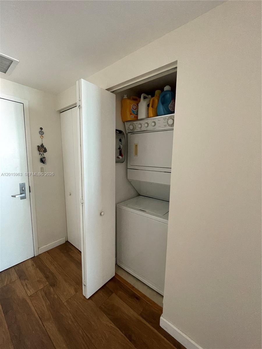 335 S Biscayne Blvd #3603, Miami FL 33131