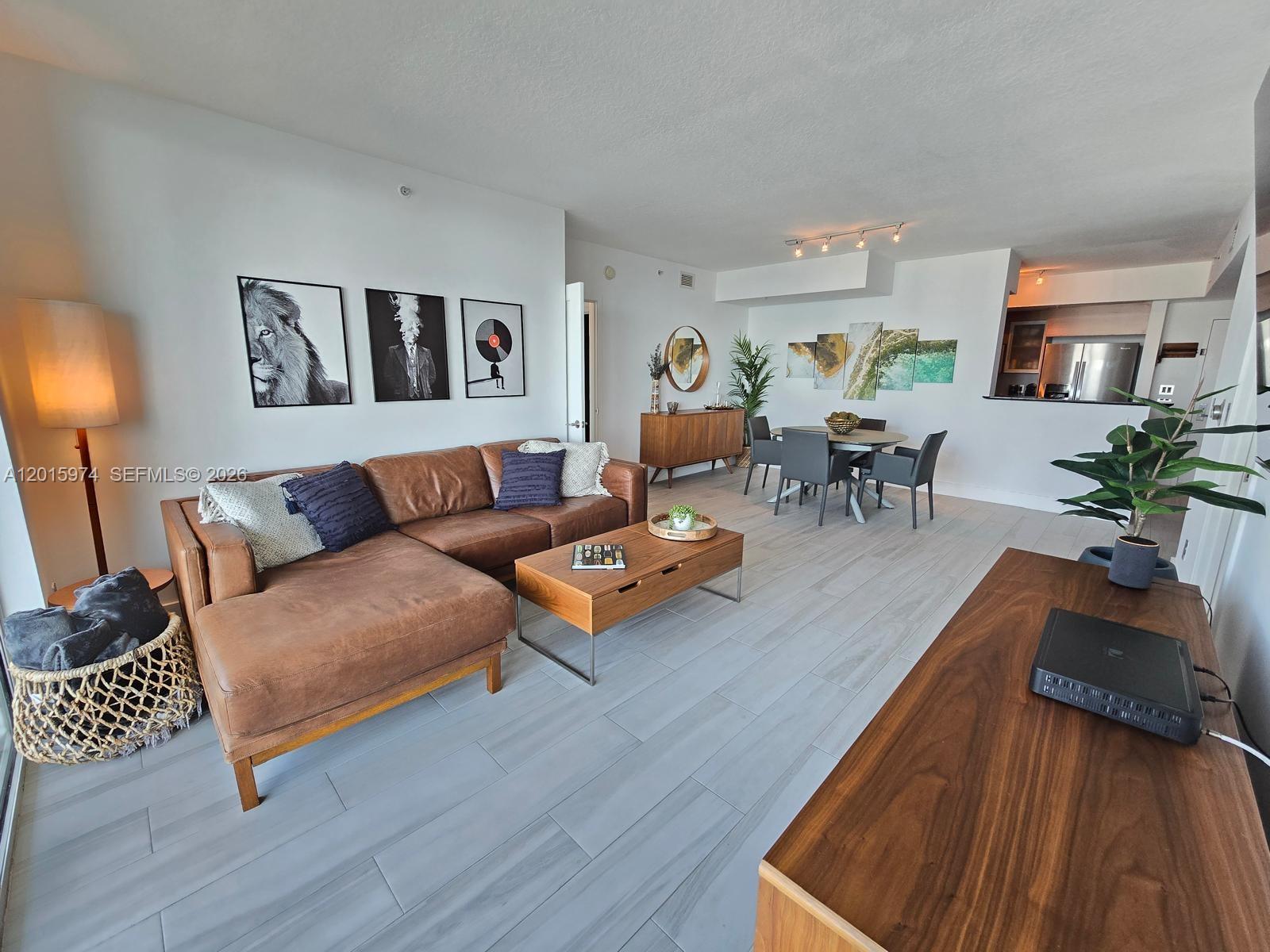 325 S Biscayne Blvd #3719, Miami FL 33131