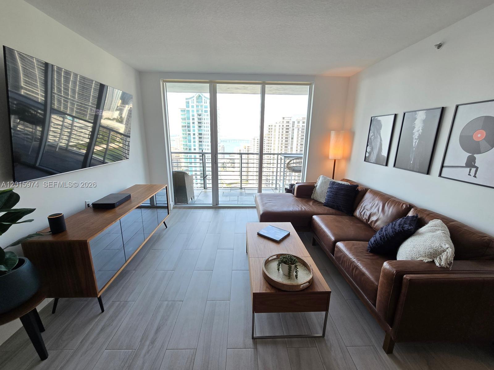 325 S Biscayne Blvd #3719, Miami FL 33131