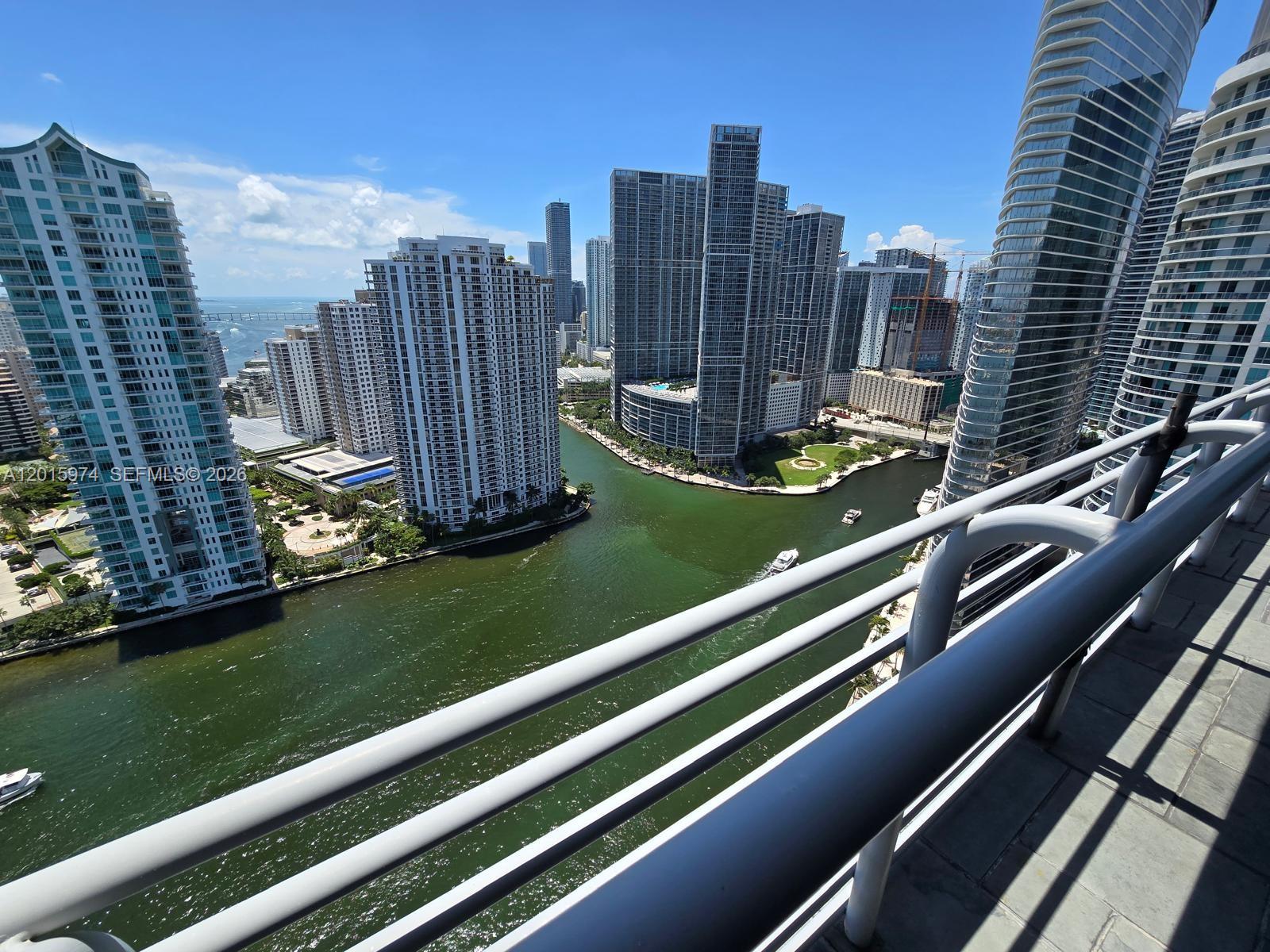 325 S Biscayne Blvd #3719, Miami FL 33131