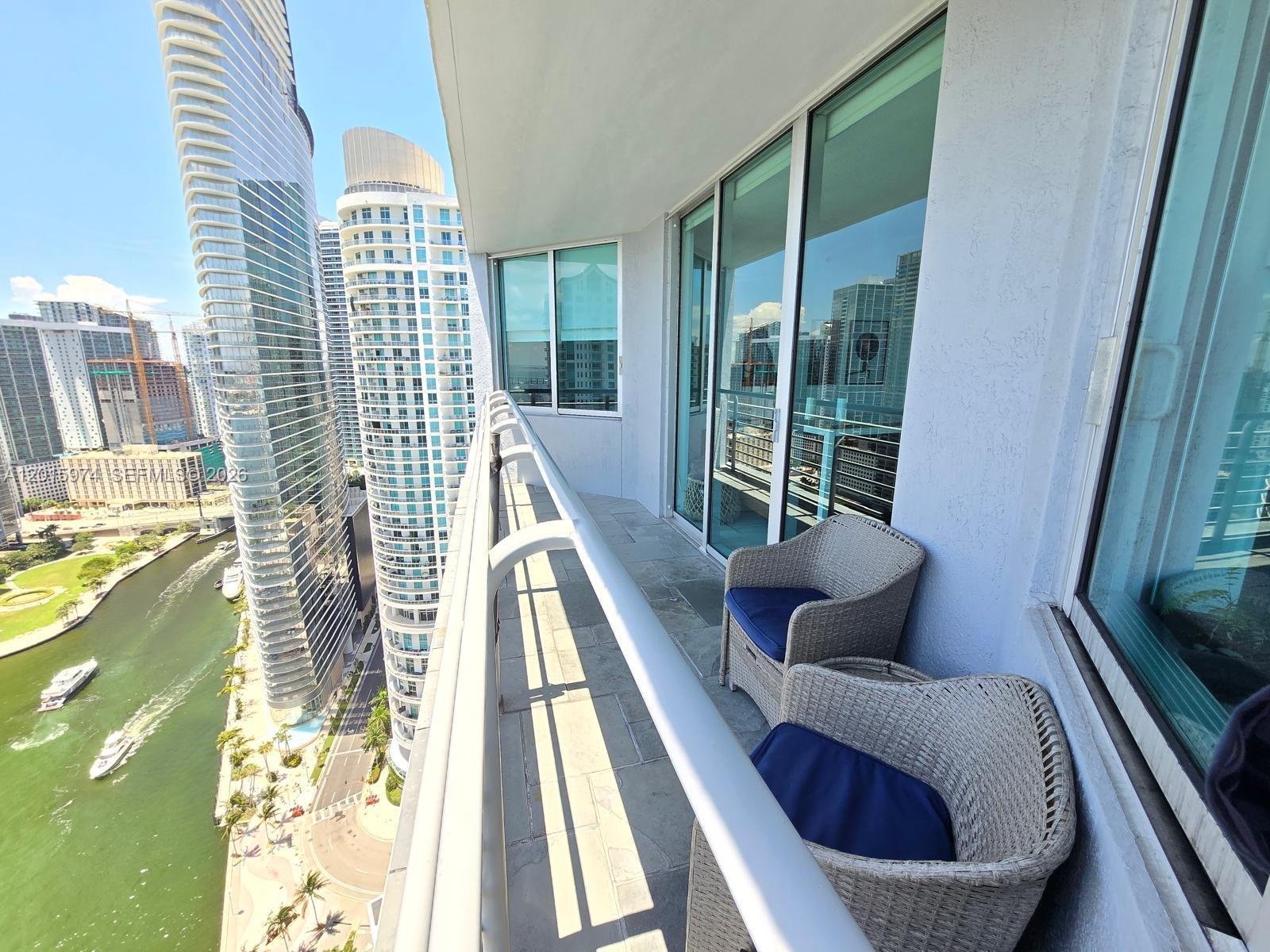 325 S Biscayne Blvd #3719, Miami FL 33131