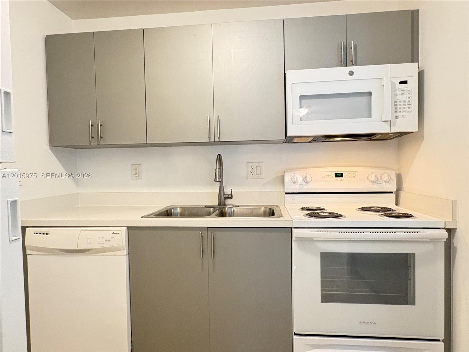 9703 Hammocks Blvd #202, Miami FL 33196