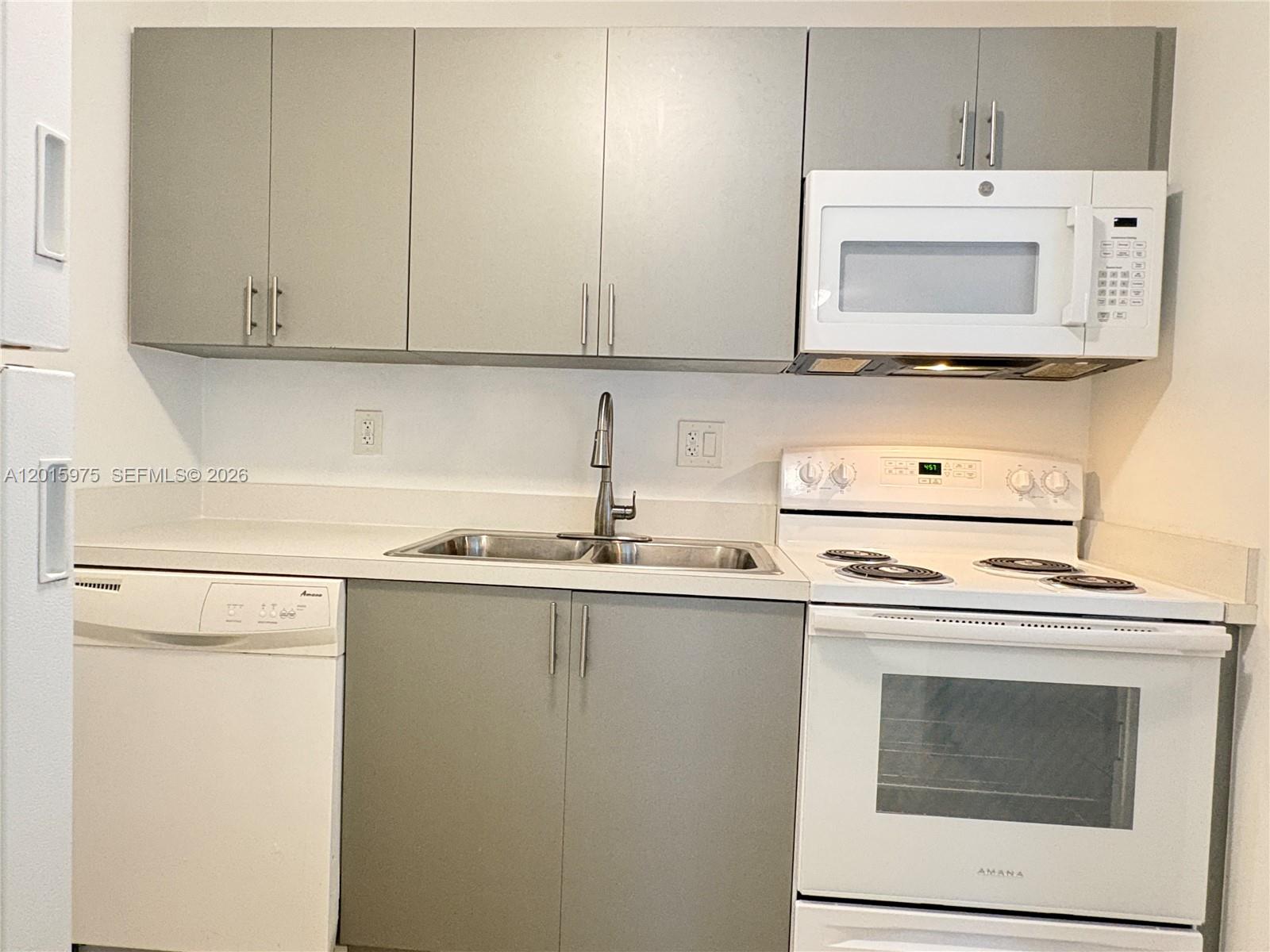 9703 Hammocks Blvd #202, Miami FL 33196