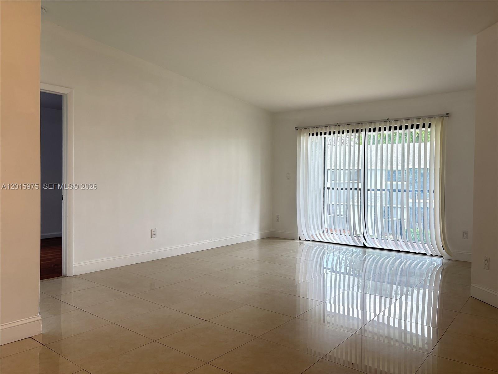 9703 Hammocks Blvd #202, Miami FL 33196