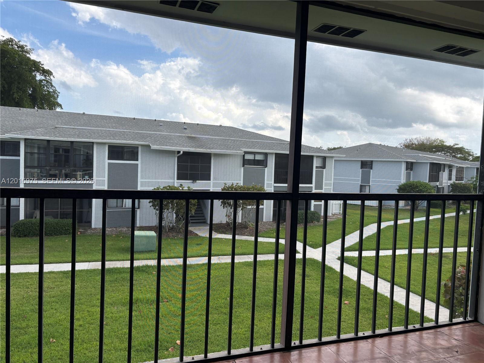 9703 Hammocks Blvd #202, Miami FL 33196
