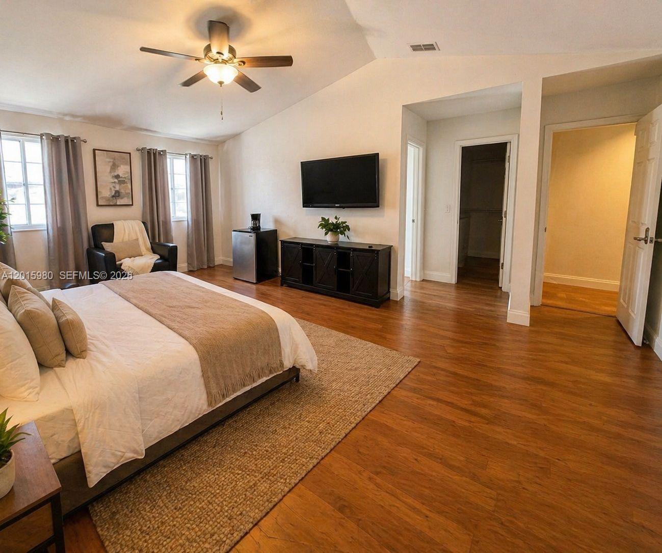 5402 Pointe Villa Dr #B, Lighthouse Point FL 33064