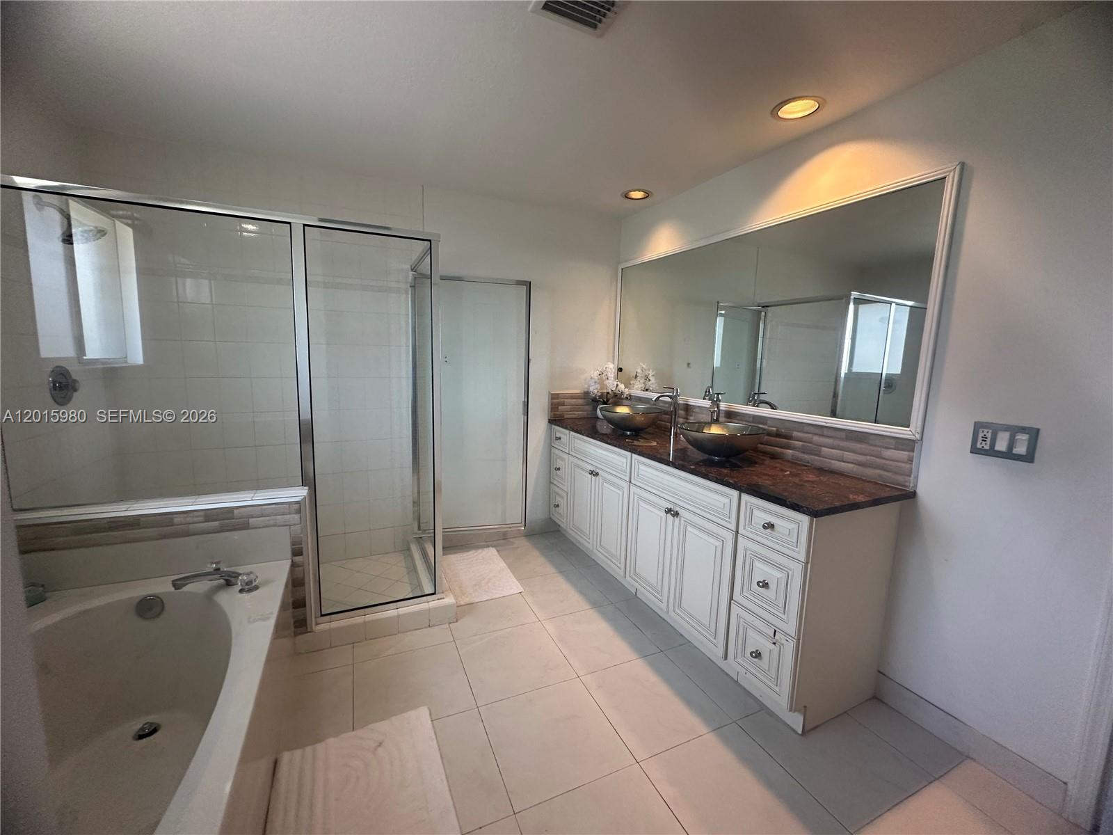 5402 Pointe Villa Dr #B, Lighthouse Point FL 33064