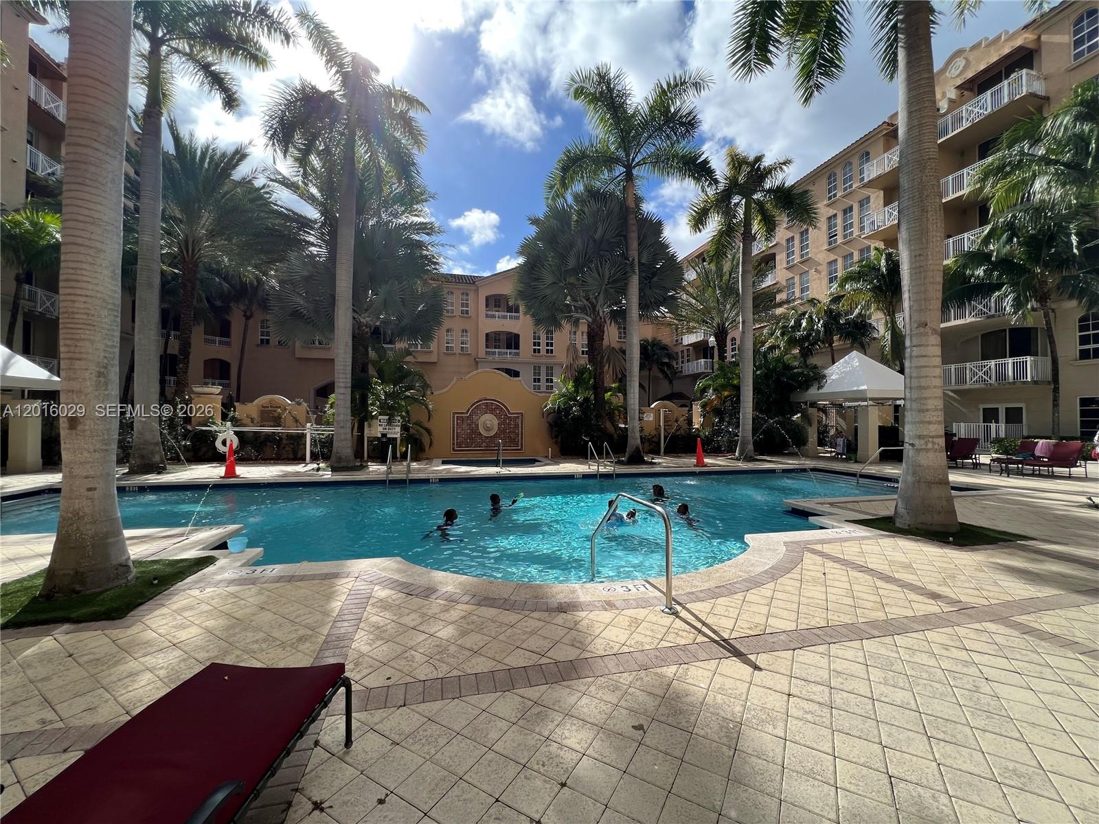 3001 NE 185th St #122, Aventura FL 33180