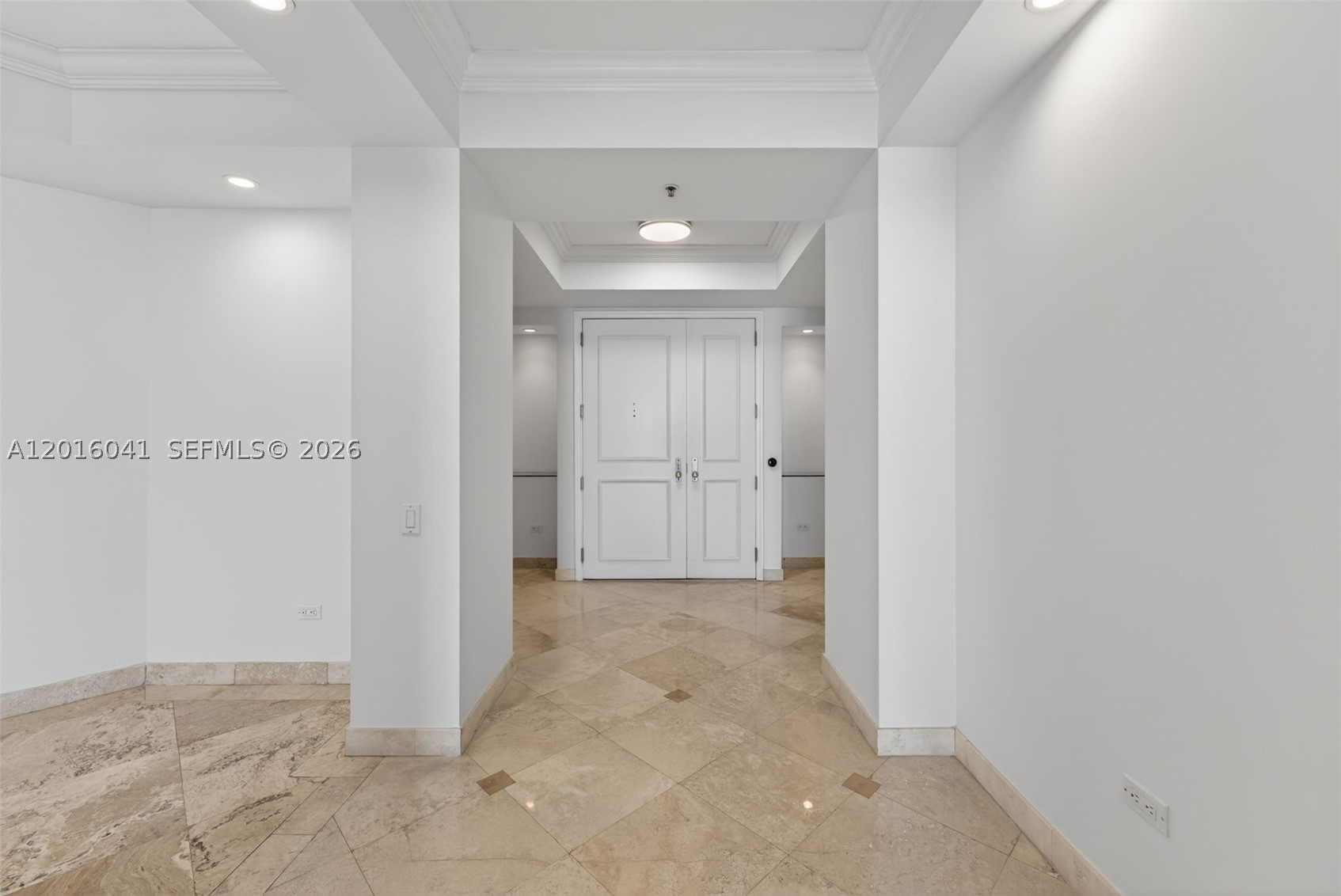 808 Brickell Key Dr #3304, Miami FL 33131