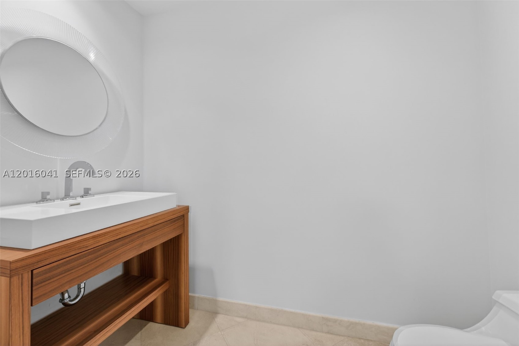 808 Brickell Key Dr #3304, Miami FL 33131