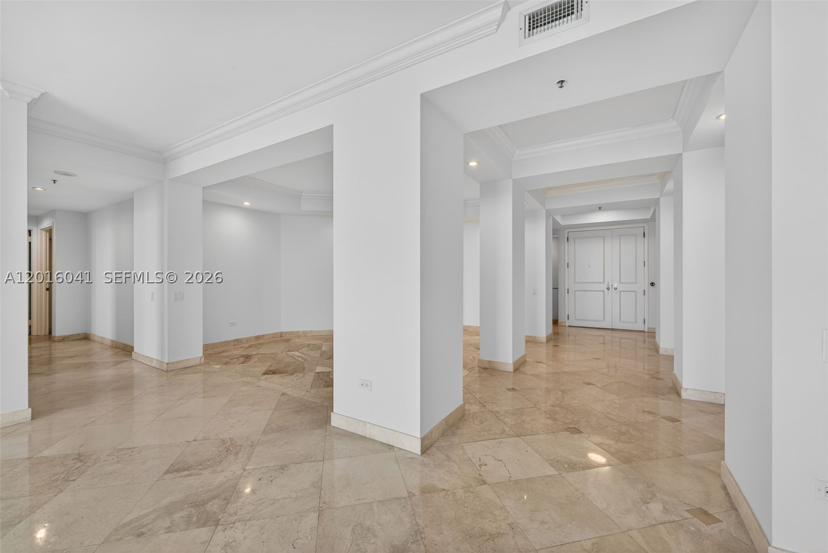 808 Brickell Key Dr #3304, Miami FL 33131