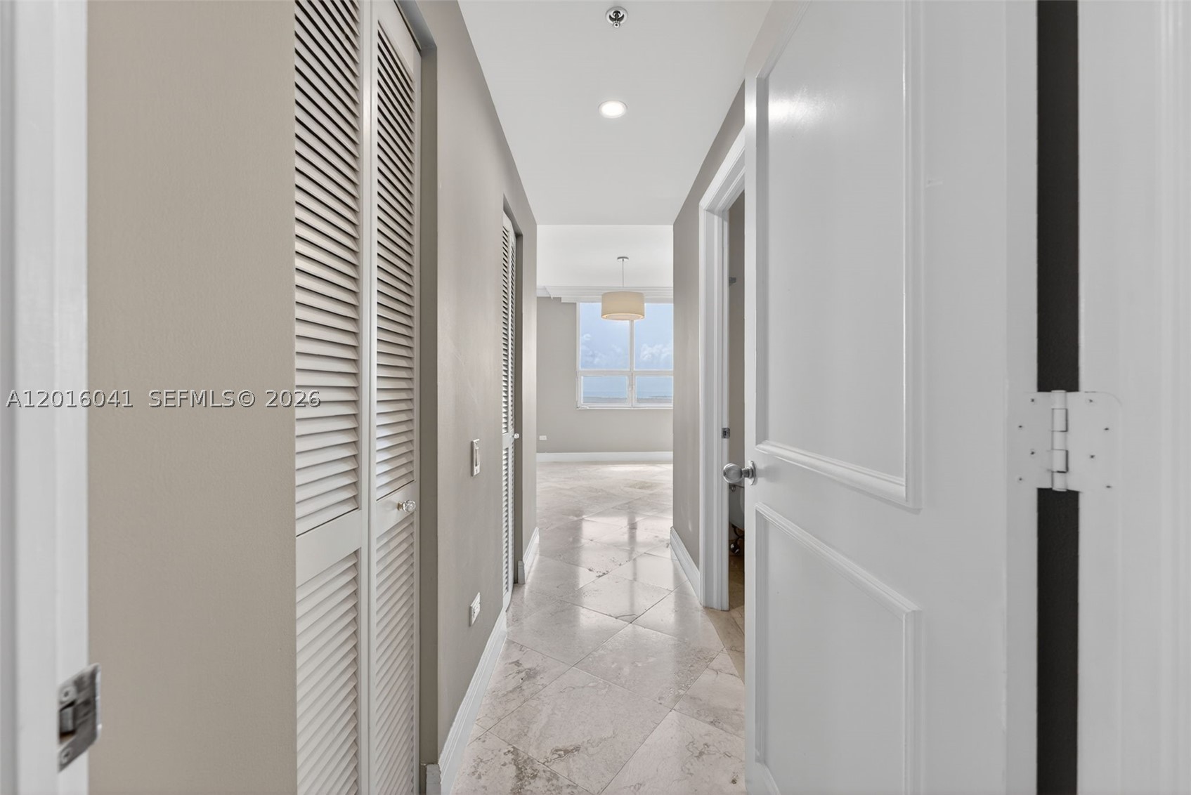 808 Brickell Key Dr #3304, Miami FL 33131