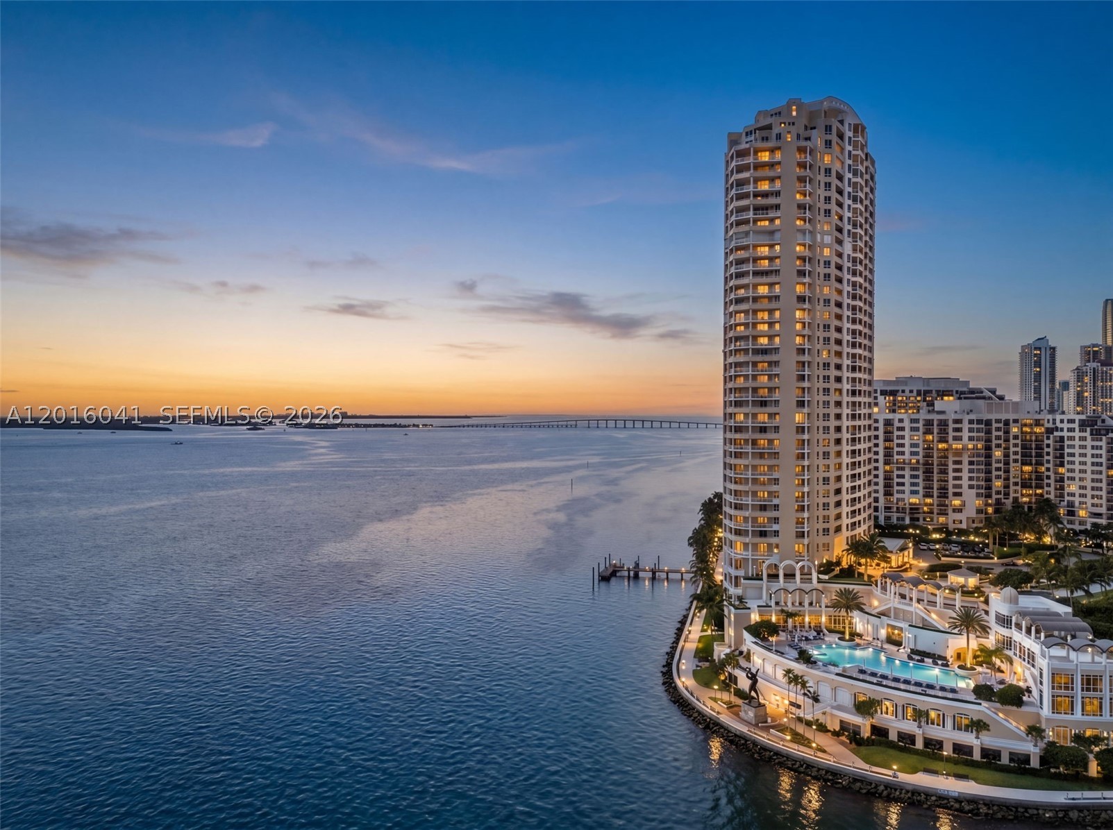 808 Brickell Key Dr #3304, Miami FL 33131