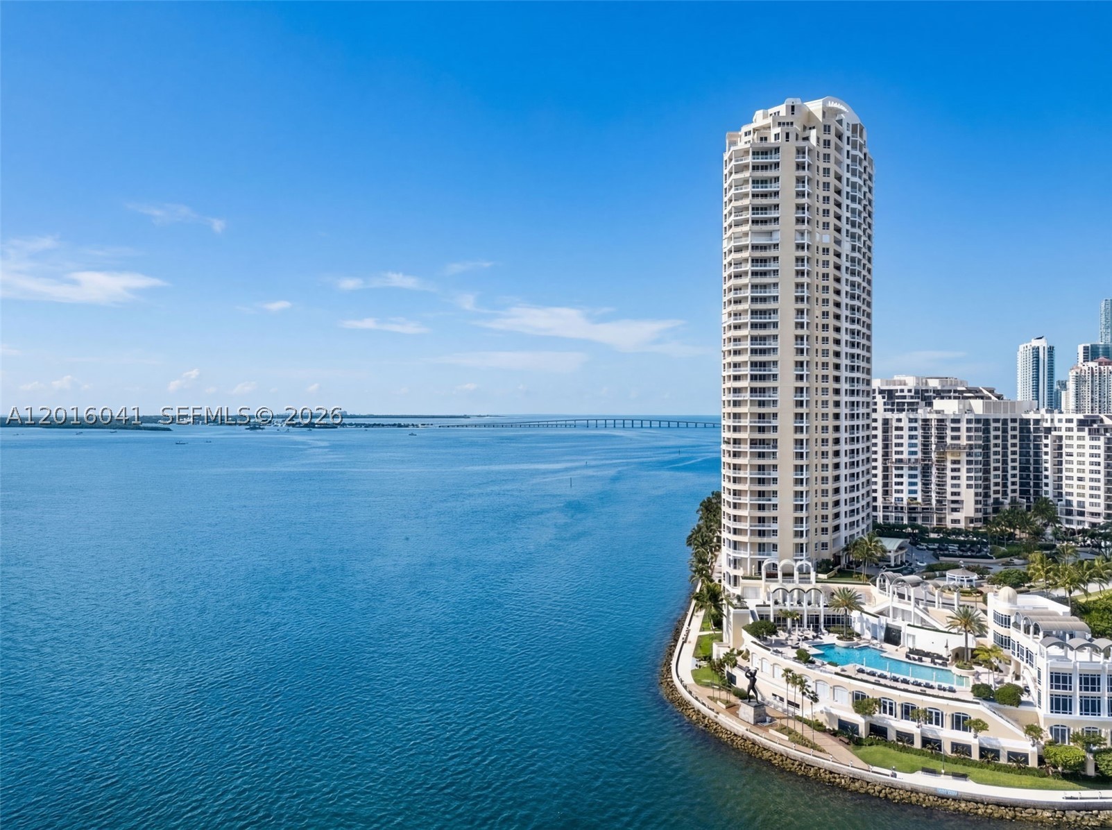 808 Brickell Key Dr #3304, Miami FL 33131