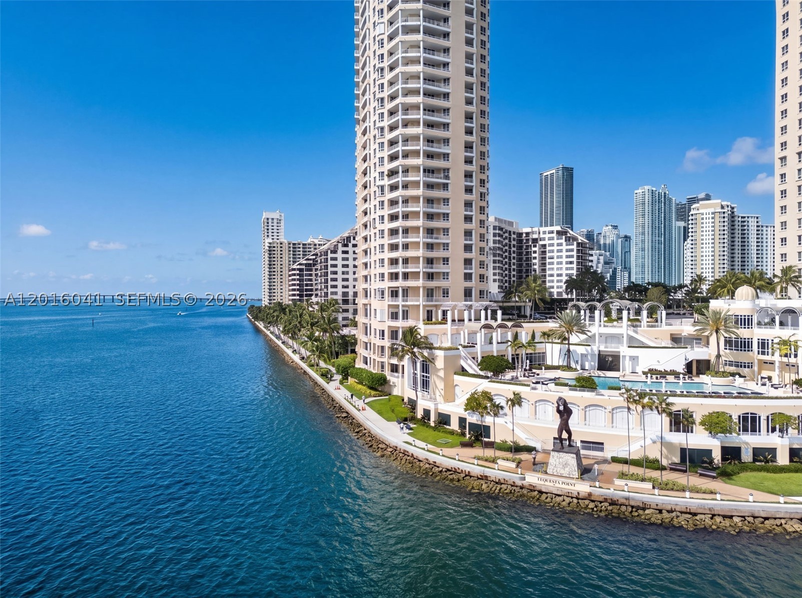 808 Brickell Key Dr #3304, Miami FL 33131