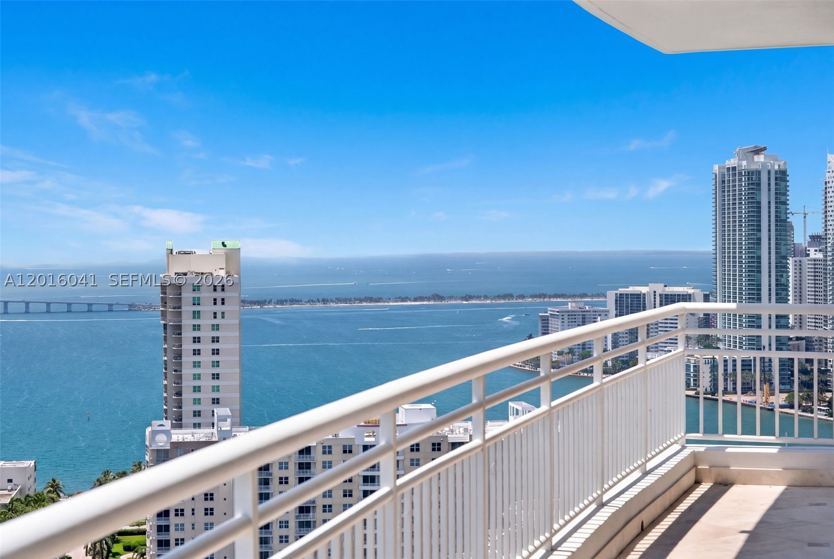 808 Brickell Key Dr #3304, Miami FL 33131