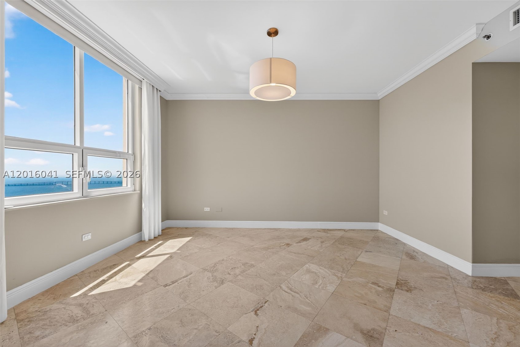 808 Brickell Key Dr #3304, Miami FL 33131