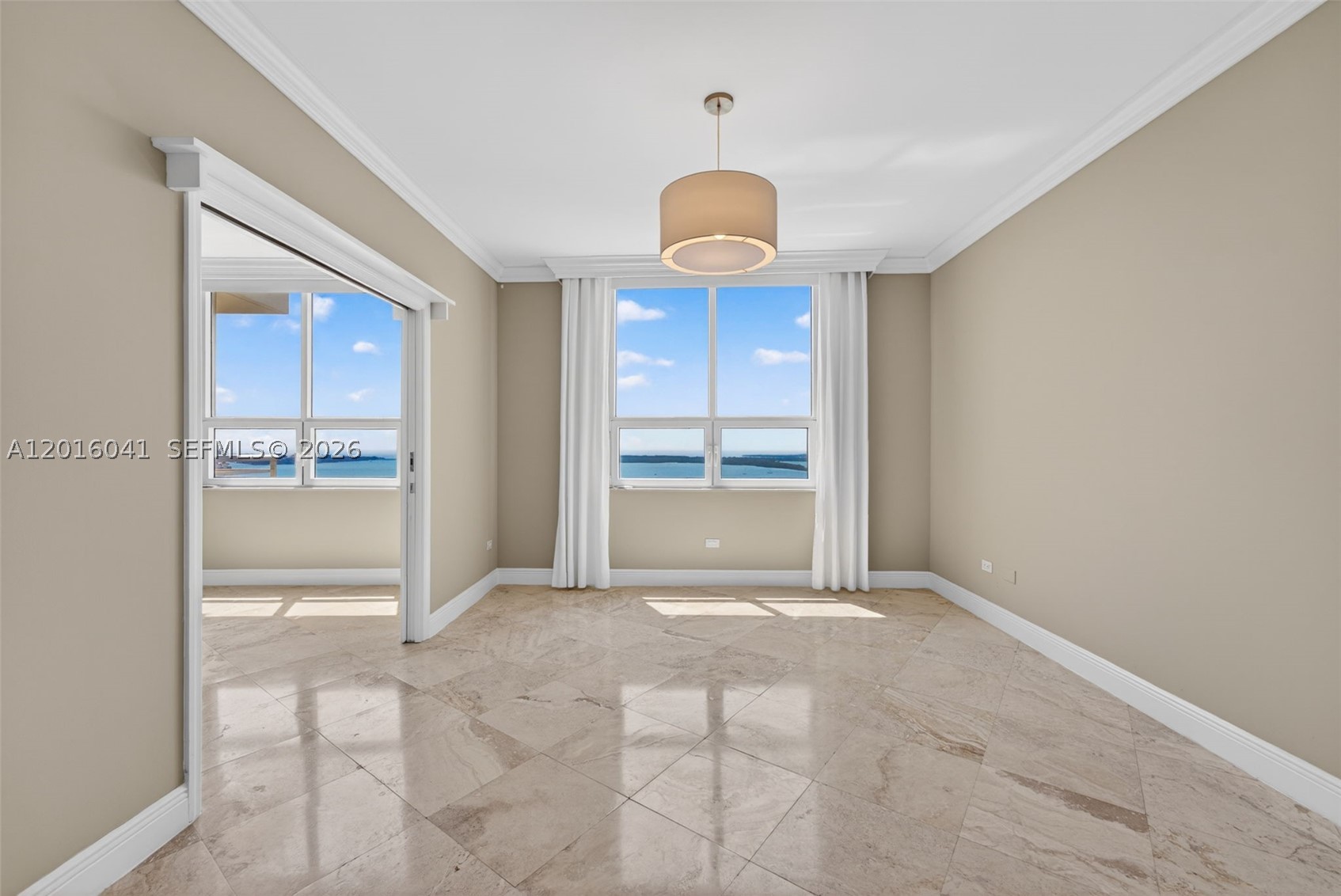808 Brickell Key Dr #3304, Miami FL 33131
