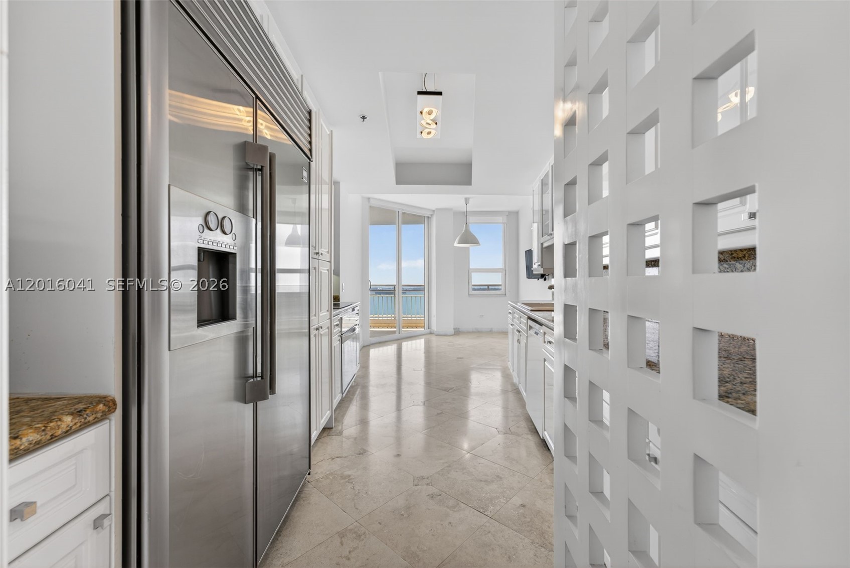808 Brickell Key Dr #3304, Miami FL 33131