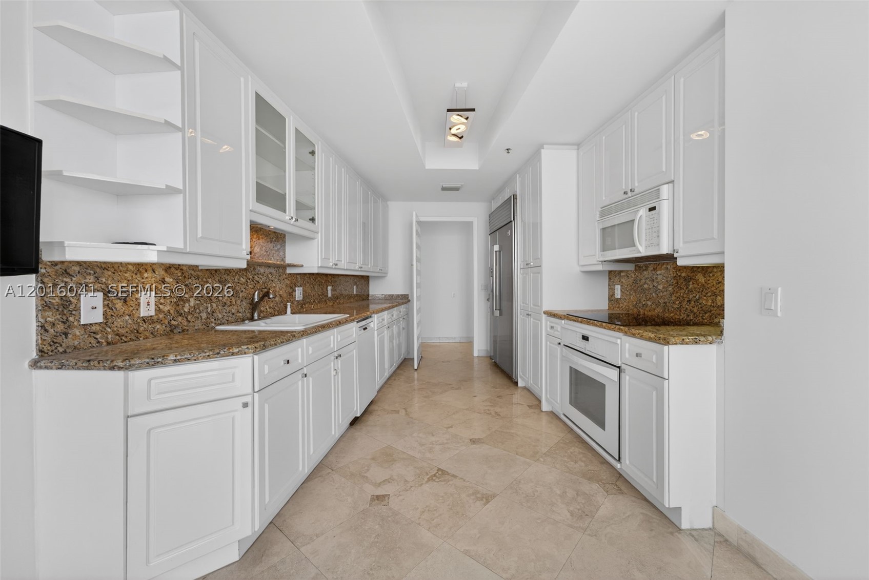 808 Brickell Key Dr #3304, Miami FL 33131