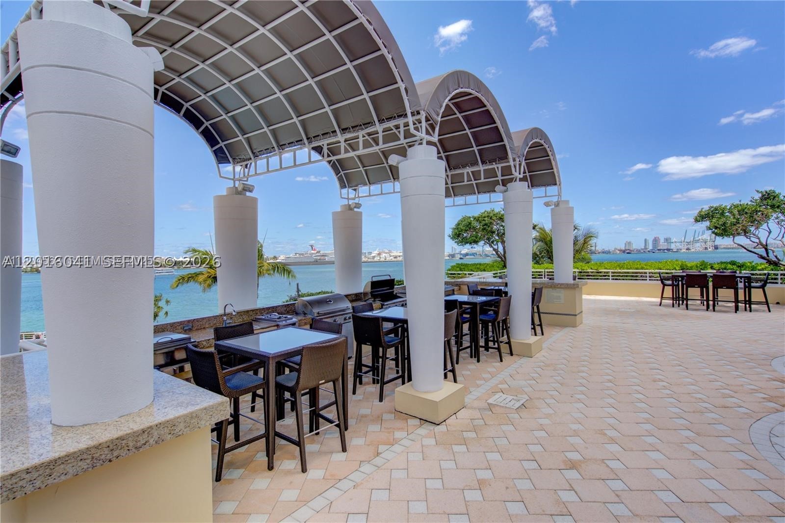 808 Brickell Key Dr #3304, Miami FL 33131