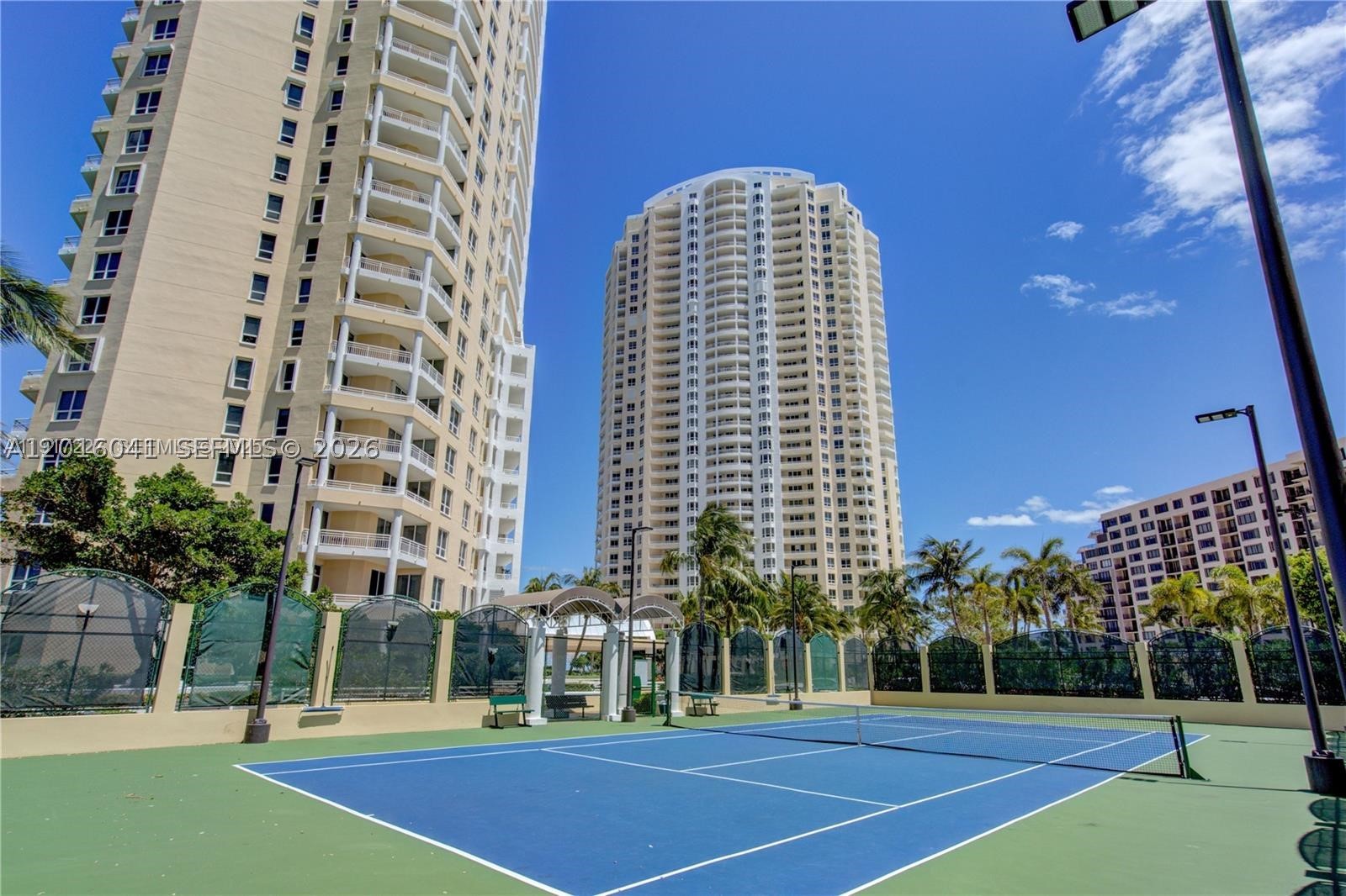 808 Brickell Key Dr #3304, Miami FL 33131