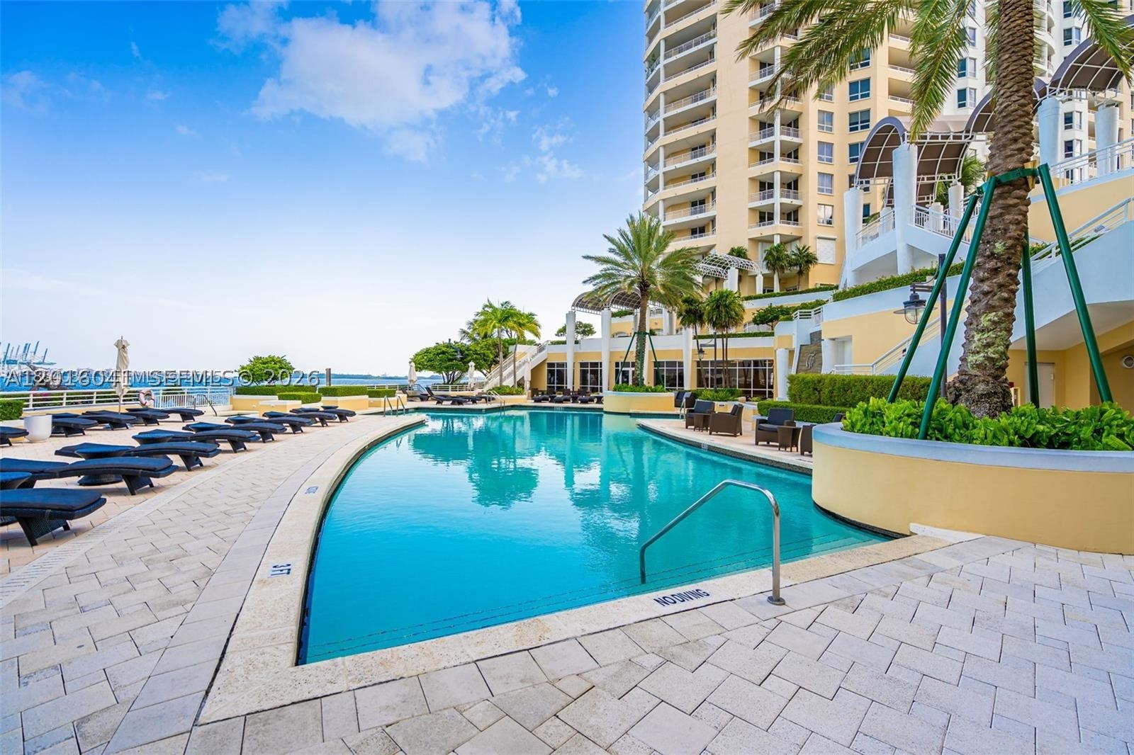 808 Brickell Key Dr #3304, Miami FL 33131