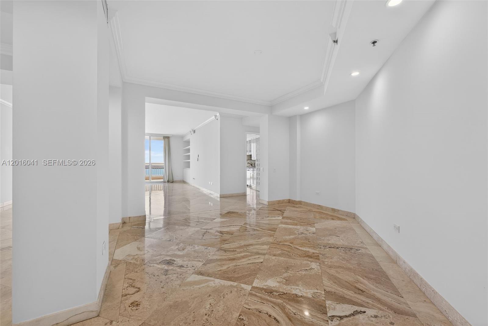 808 Brickell Key Dr #3304, Miami FL 33131