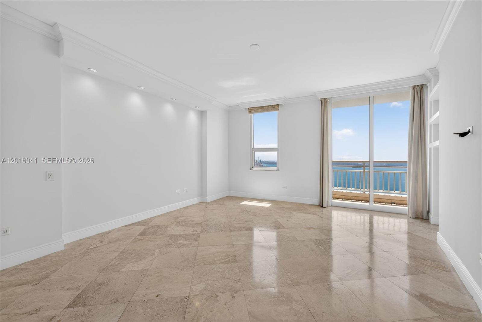 808 Brickell Key Dr #3304, Miami FL 33131