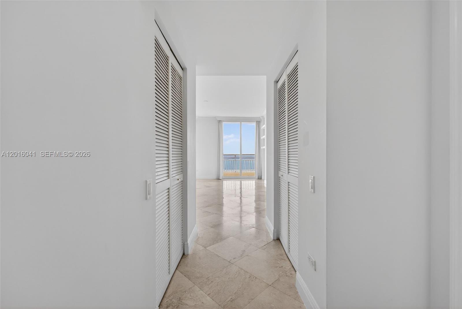 808 Brickell Key Dr #3304, Miami FL 33131