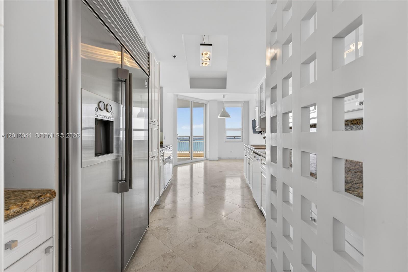 808 Brickell Key Dr #3304, Miami FL 33131