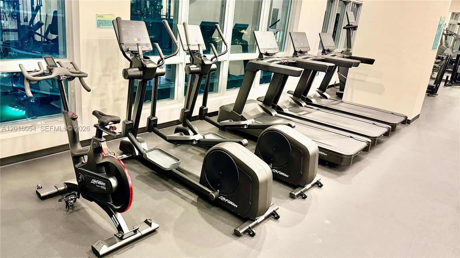 300 S Biscayne Blvd #T-1705, Miami FL 33131