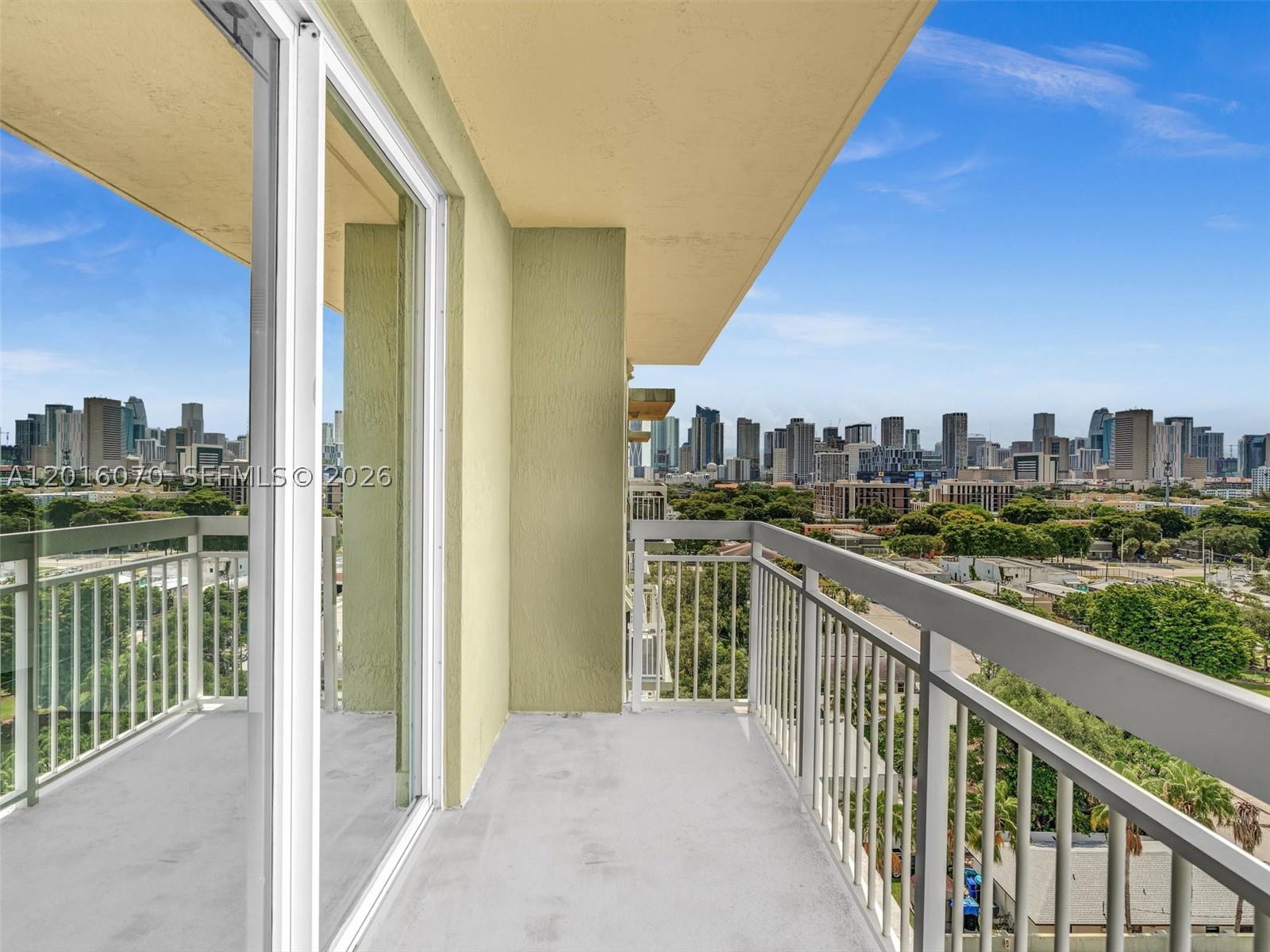 816 NW 11th St #1208, Miami FL 33136