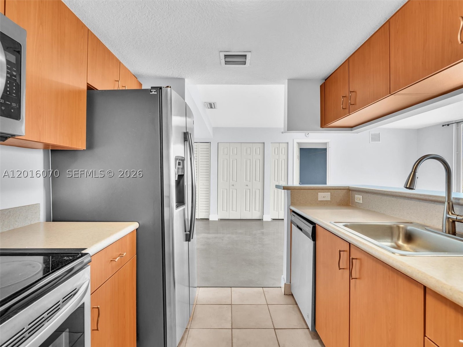 816 NW 11th St #1208, Miami FL 33136