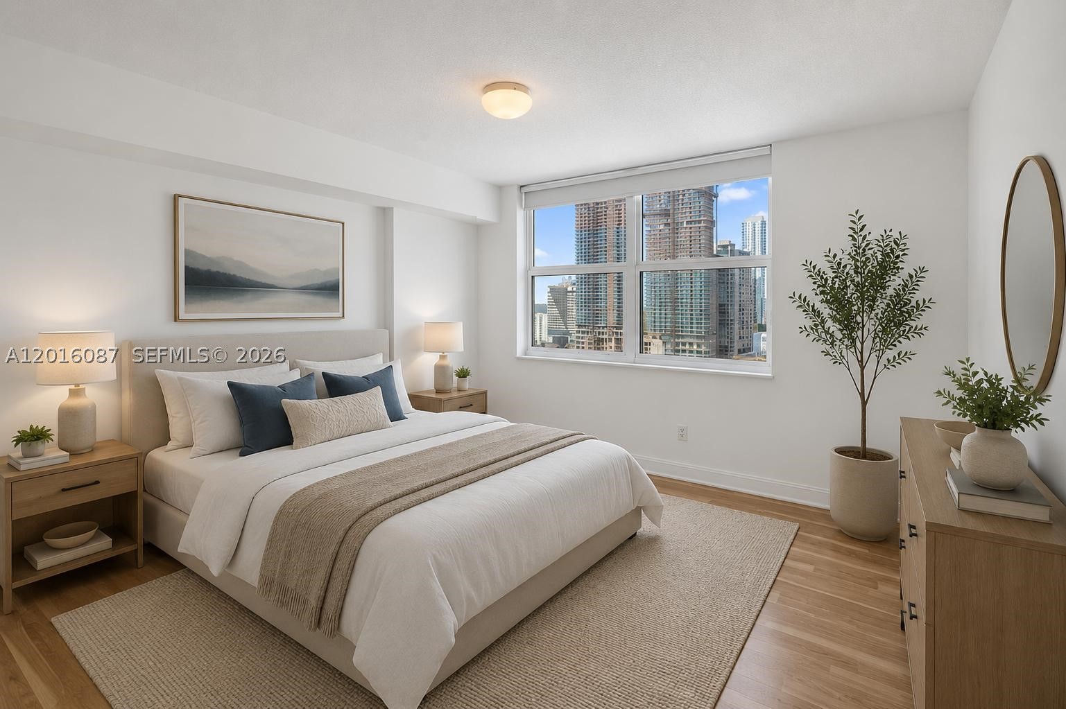 31 SE 5th St #2305, Miami FL 33131