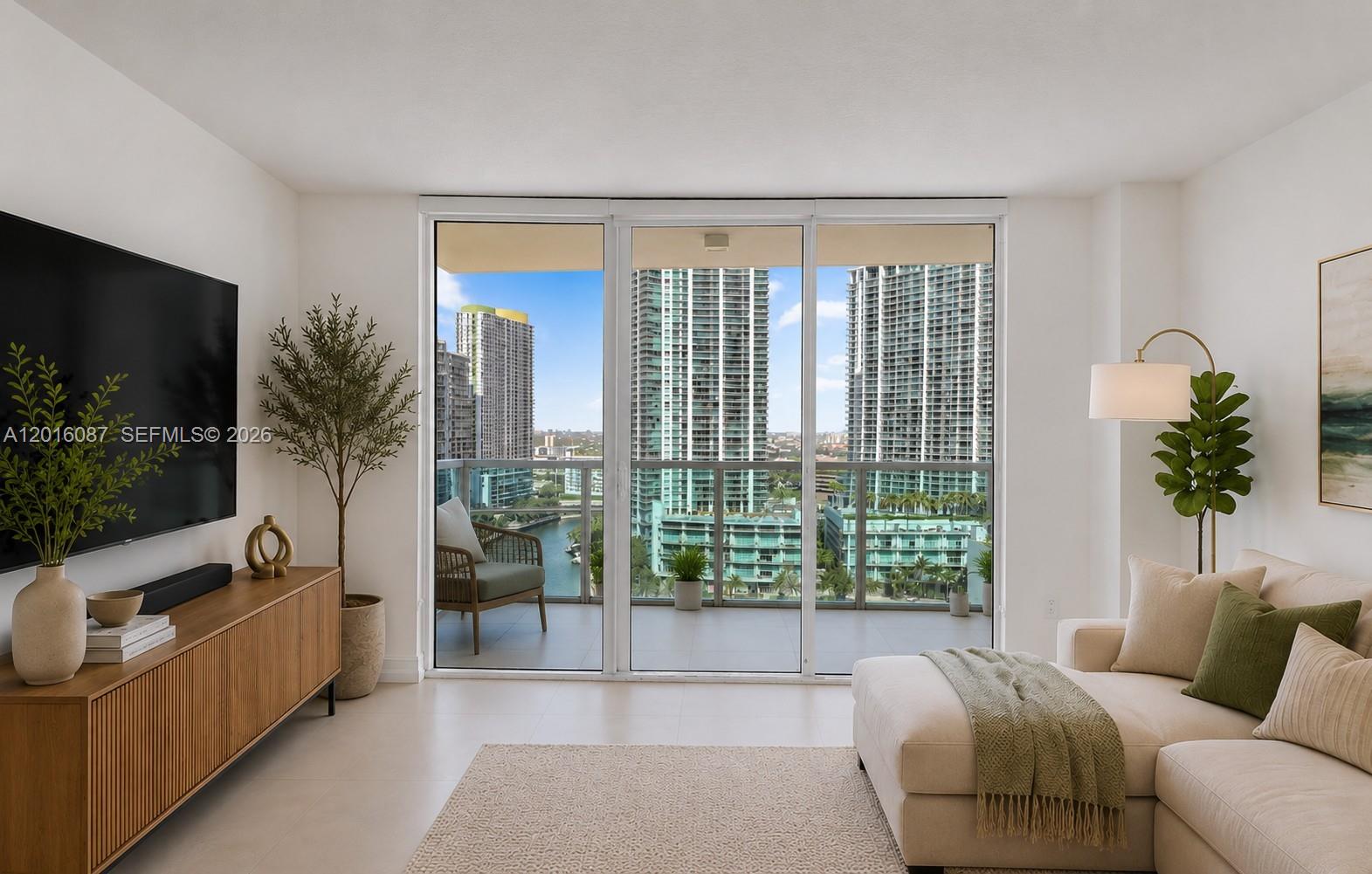 31 SE 5th St #2305, Miami FL 33131