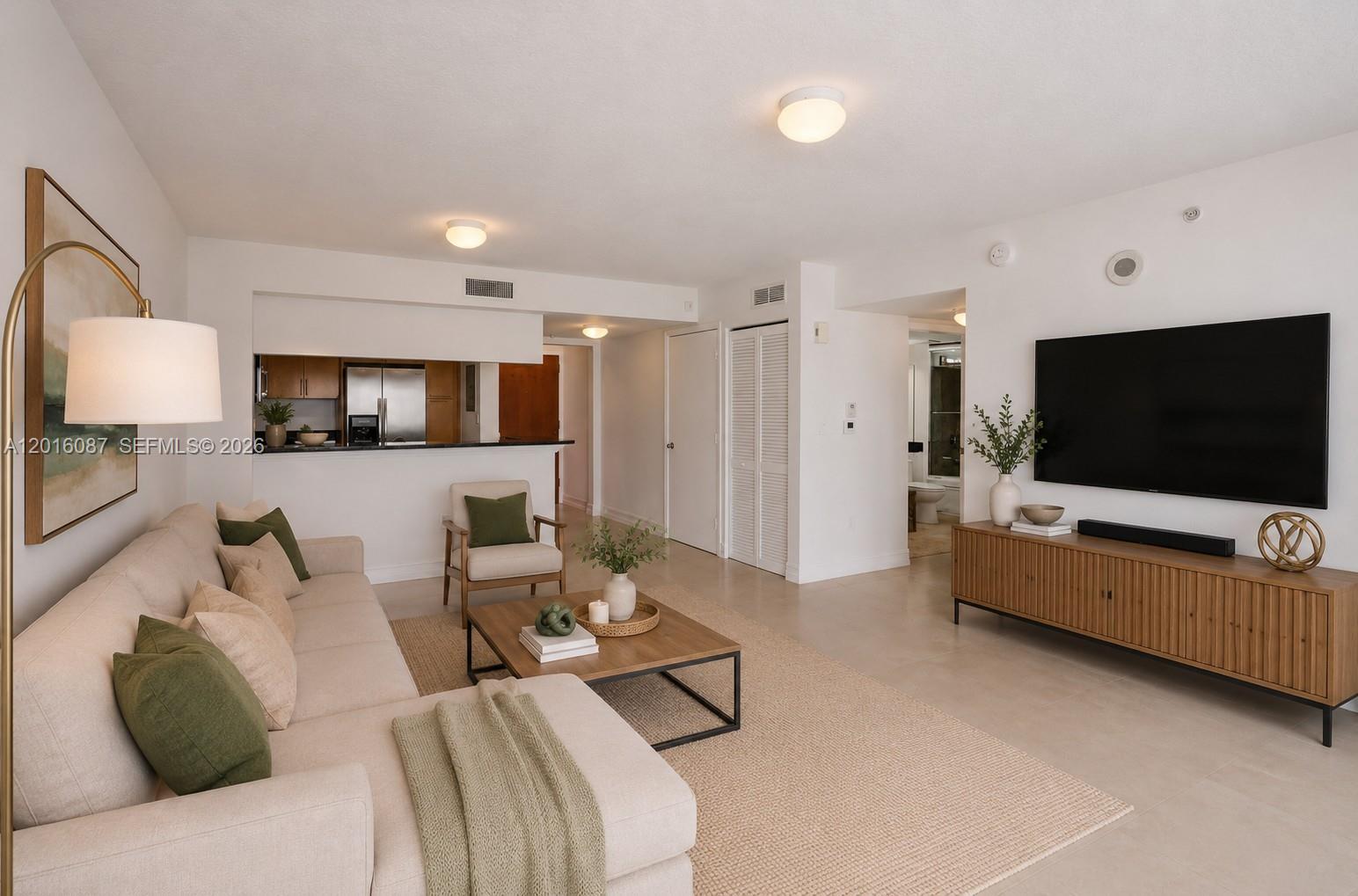 31 SE 5th St #2305, Miami FL 33131
