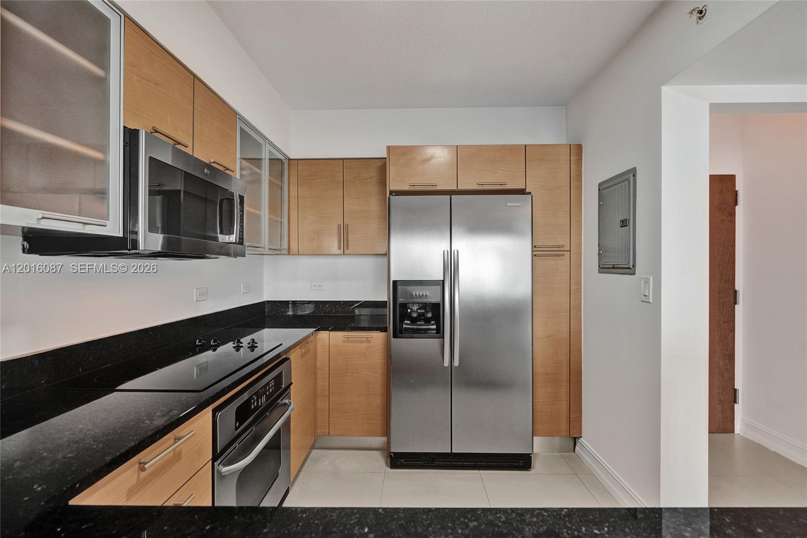 31 SE 5th St #2305, Miami FL 33131
