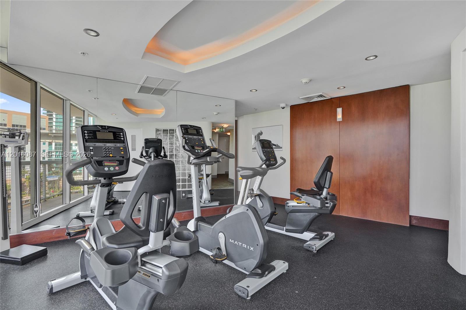 31 SE 5th St #2305, Miami FL 33131