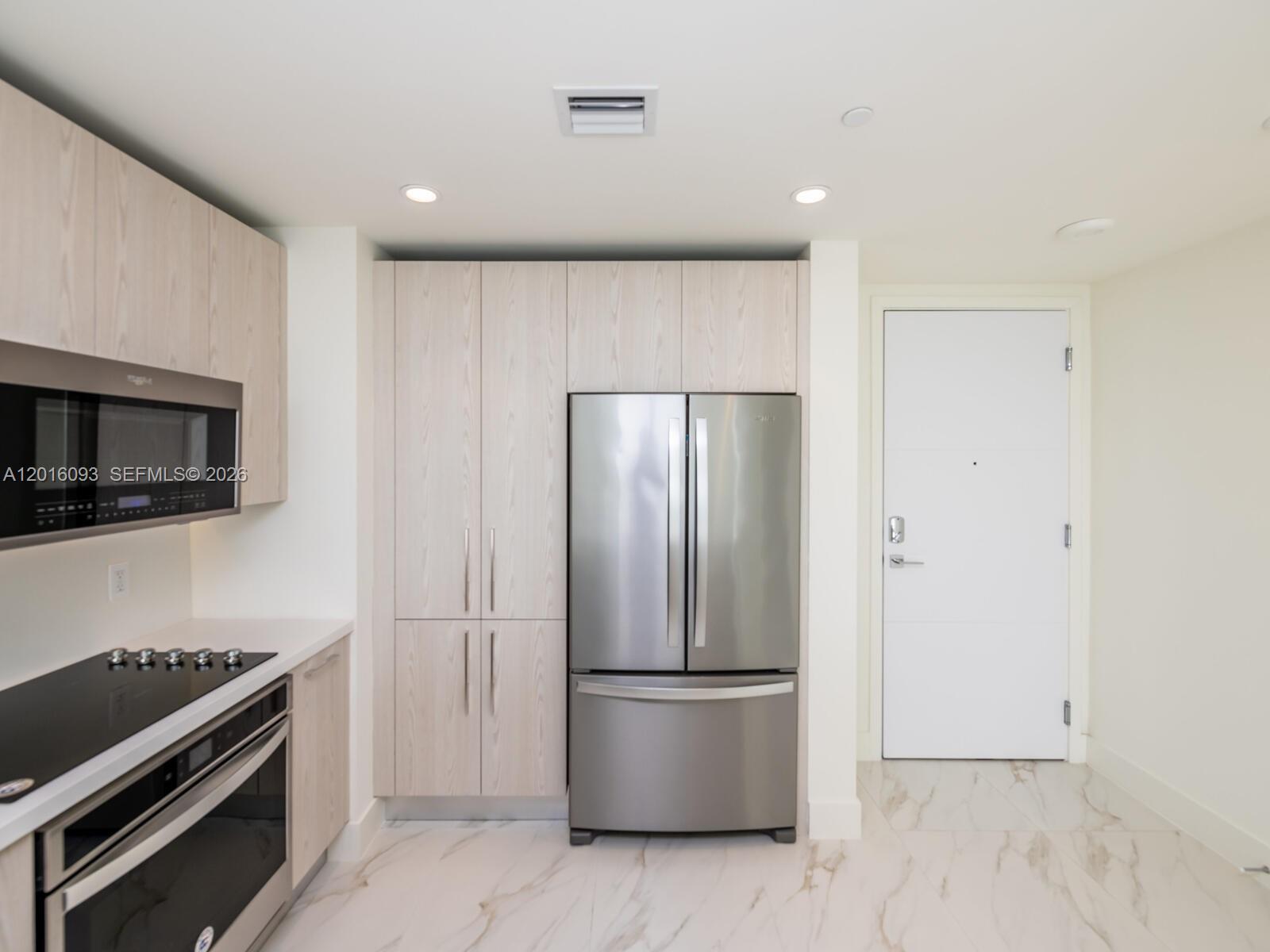 2000 S Metropica Way #2007, Sunrise FL 33323