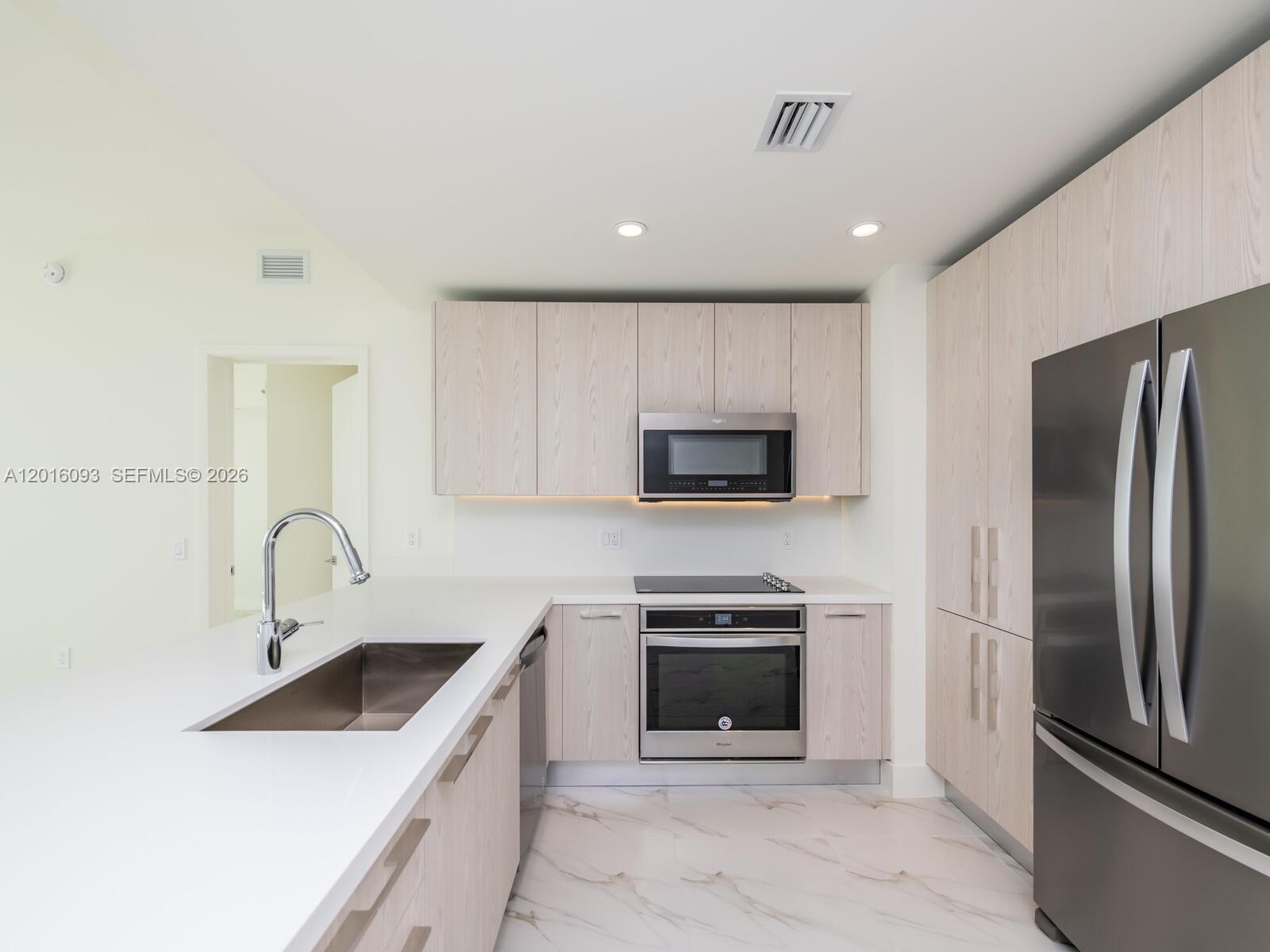 2000 S Metropica Way #2007, Sunrise FL 33323