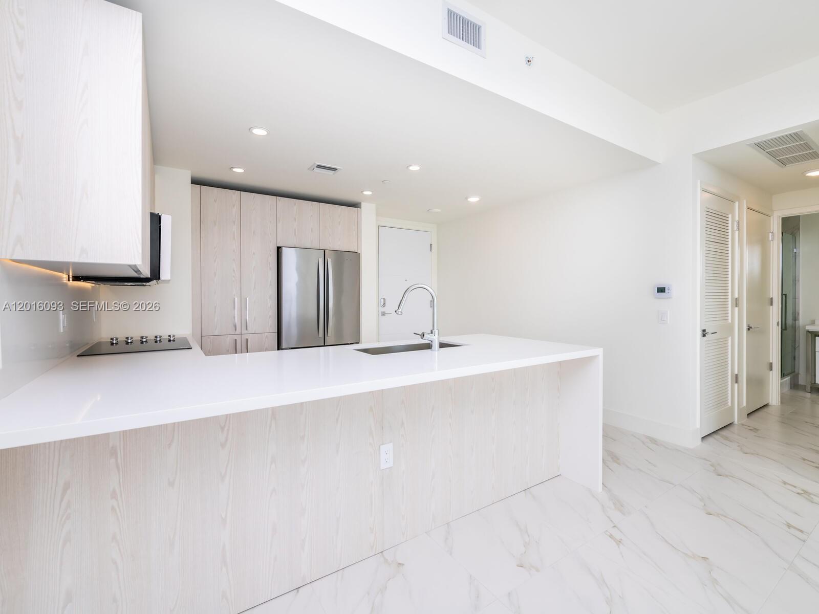 2000 S Metropica Way #2007, Sunrise FL 33323