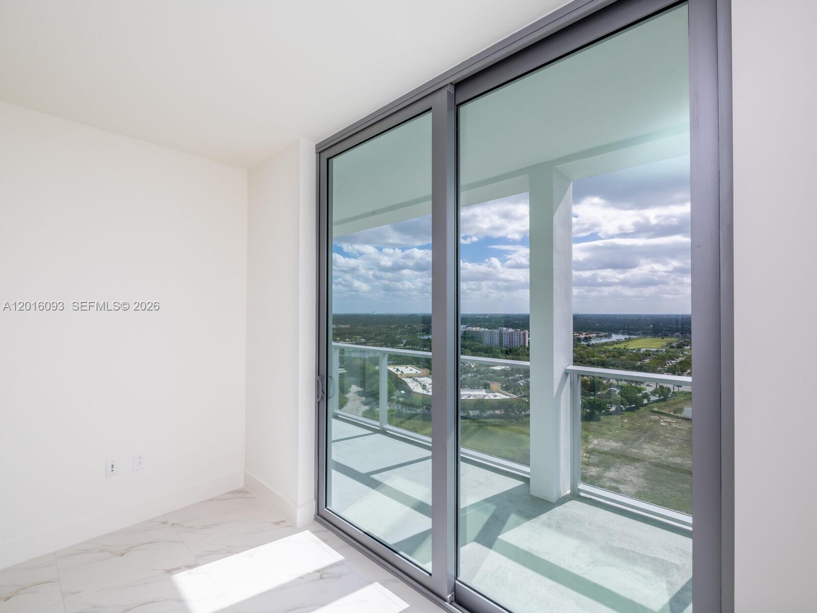 2000 S Metropica Way #2007, Sunrise FL 33323