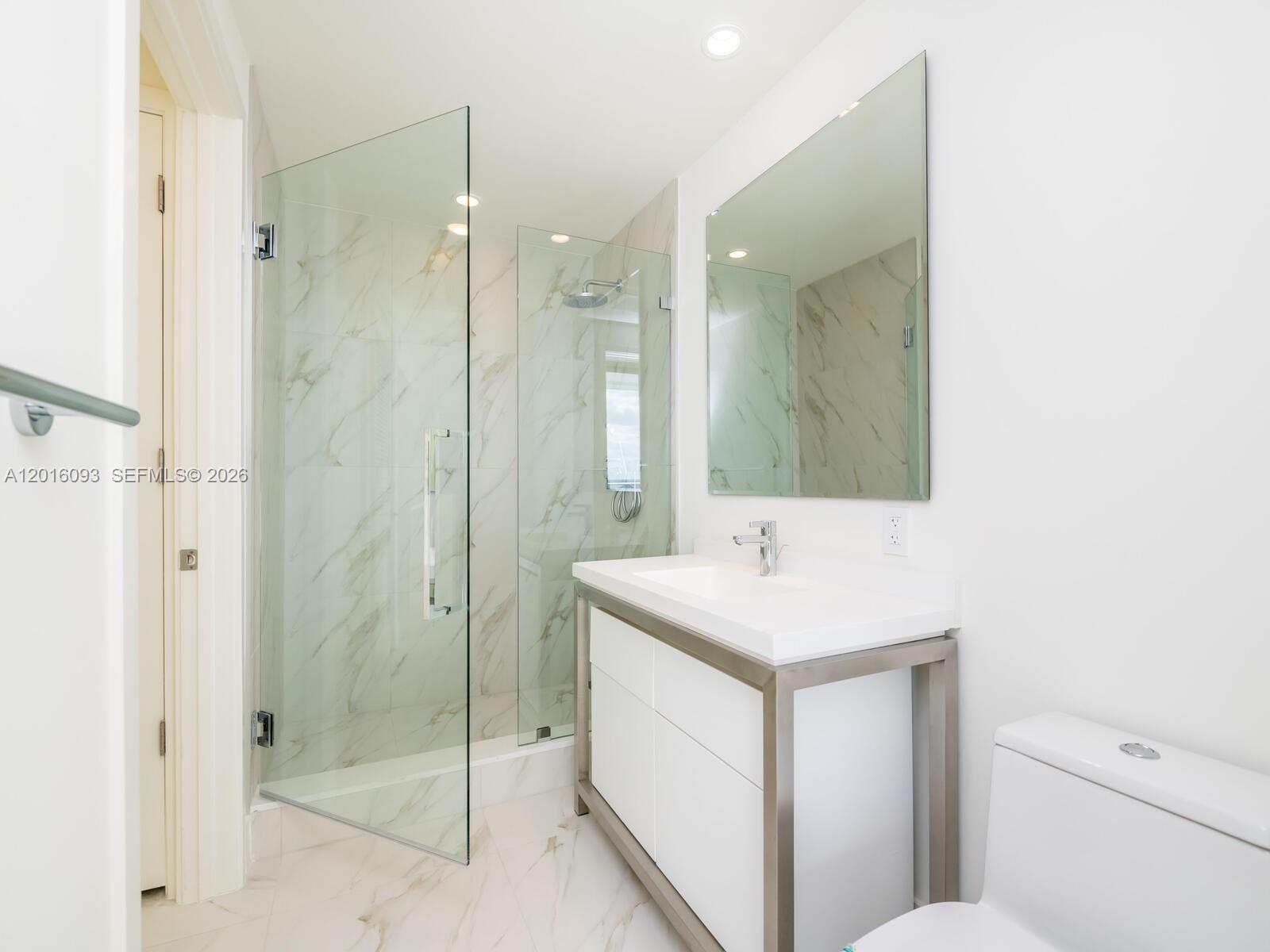 2000 S Metropica Way #2007, Sunrise FL 33323