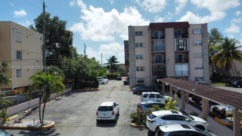 3640 NW 9th St #201, Miami FL 33125
