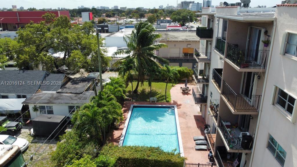 3640 NW 9th St #201, Miami FL 33125
