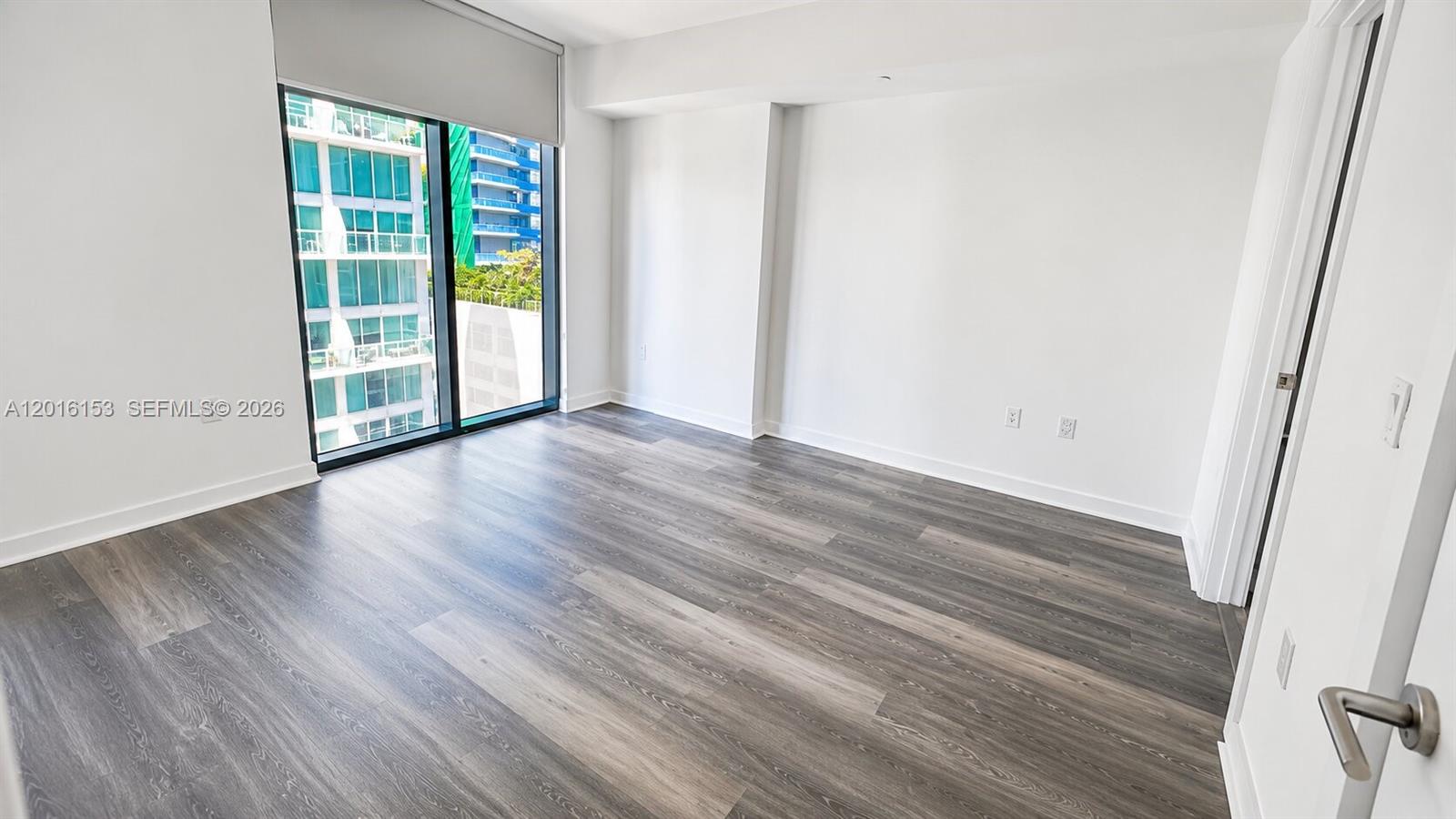 31 SE 6th St #1904, Miami FL 33131
