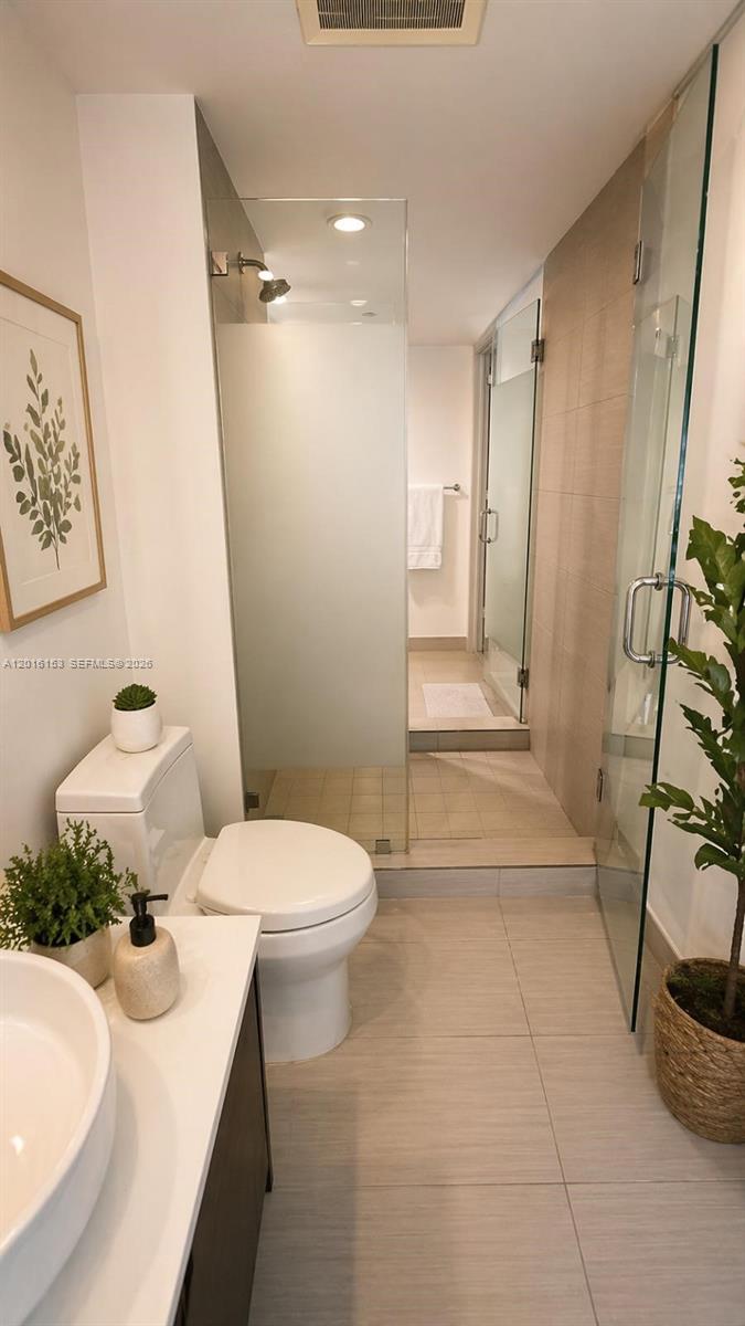 31 SE 6th St #1904, Miami FL 33131